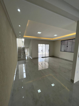 Imagem Casa com 3 Quartos à Venda, 214 m² em Jardim Helvécia - Aparecida De Goiânia