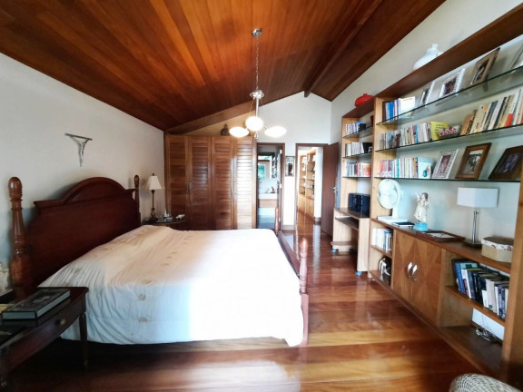 Imagem Casa com 5 Quartos à Venda, 218 m² em Iucas - Teresópolis Imagem Casa com 5 Quartos à Venda, 218 m² em Iucas - Teresópolis