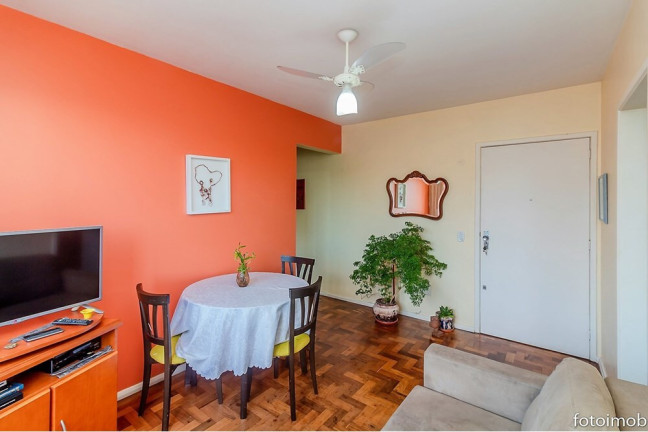 Imagem Apartamento com 2 Quartos à Venda, 58 m² em Petrópolis - Porto Alegre Imagem Apartamento com 2 Quartos à Venda, 58 m² em Petrópolis - Porto Alegre