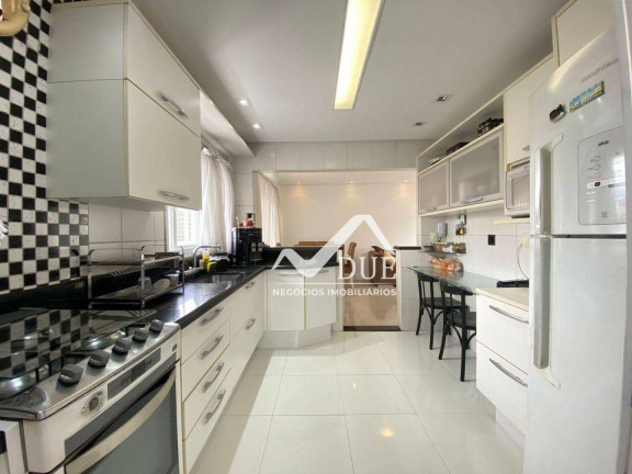 Imagem Cobertura com 3 Quartos à Venda, 177 m² em Campo Grande - Santos