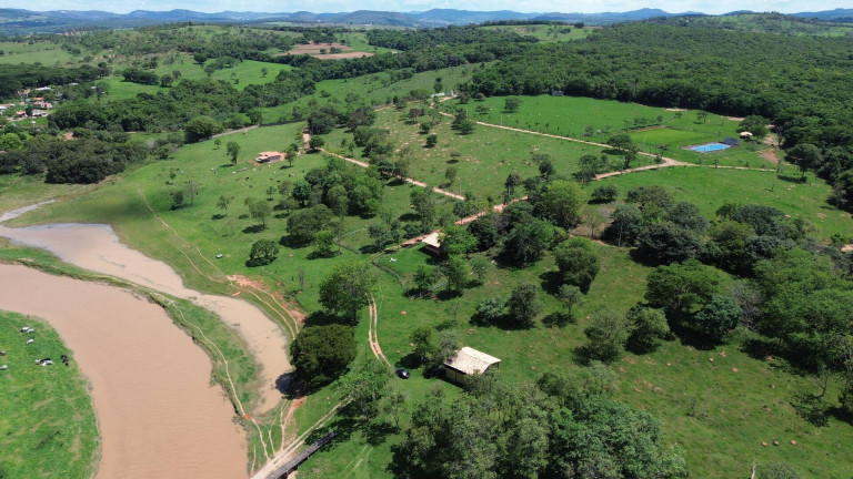 Terreno à Venda, 1.000 m² em Cláudio