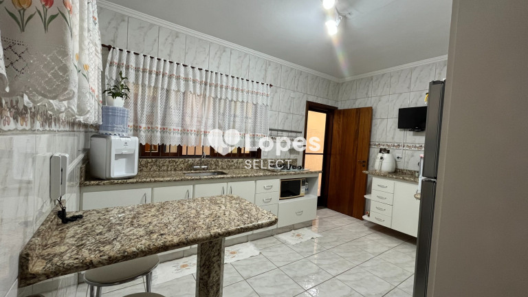 Imagem Casa com 3 Quartos à Venda, 190 m² em Santo Antônio - Louveira