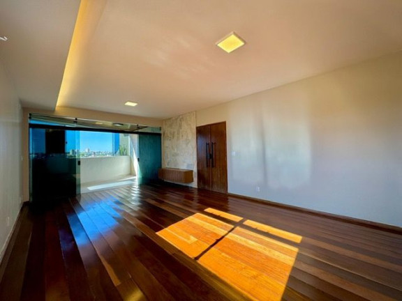 Imagem Apartamento com 3 Quartos à Venda, 197 m² em Setor Sul - Goiânia