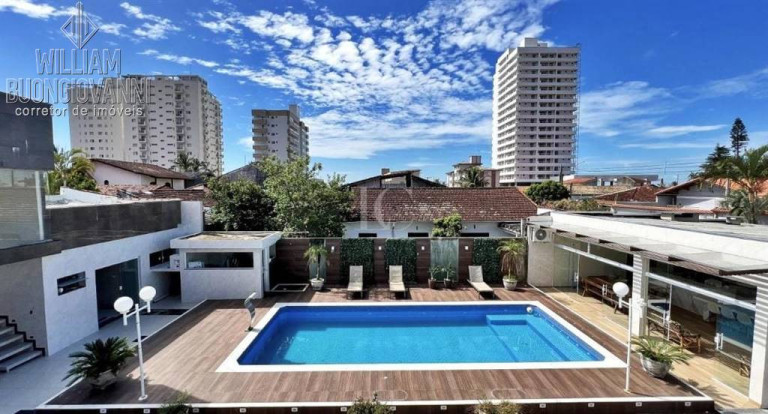 Imagem Casa com 5 Quartos à Venda, em Florida - Praia Grande Imagem Casa com 5 Quartos à Venda, em Florida - Praia Grande