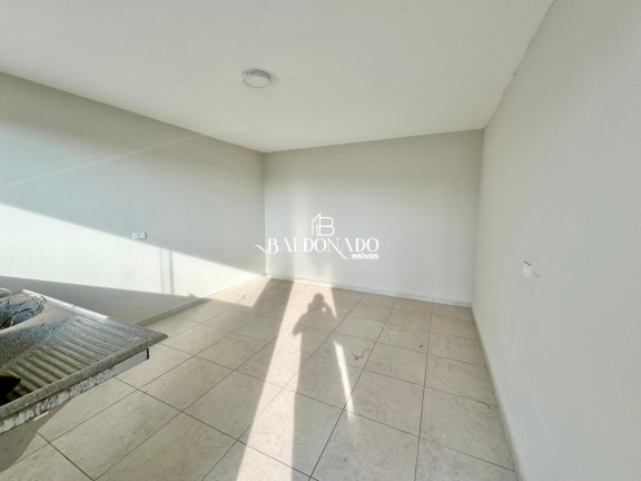 Imagem Casa com 3 Quartos à Venda, 150 m² em Centro - Extrema Imagem Casa com 3 Quartos à Venda, 150 m² em Centro - Extrema