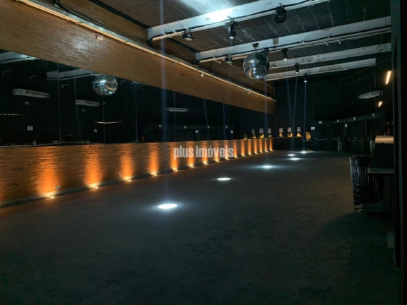 Imóvel Comercial à Venda, 450 m² em Barra Funda - São Paulo