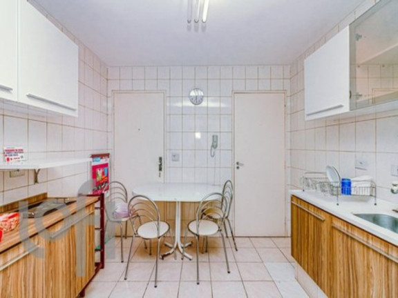 Apartamento com 2 Quartos à Venda,  em Itaim Bibi - São Paulo