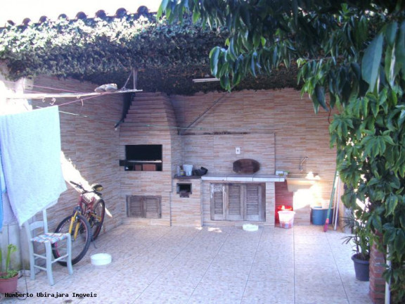 Imagem Casa com 5 Quartos à Venda, 216 m² em Pé De Plátano - Santa Maria