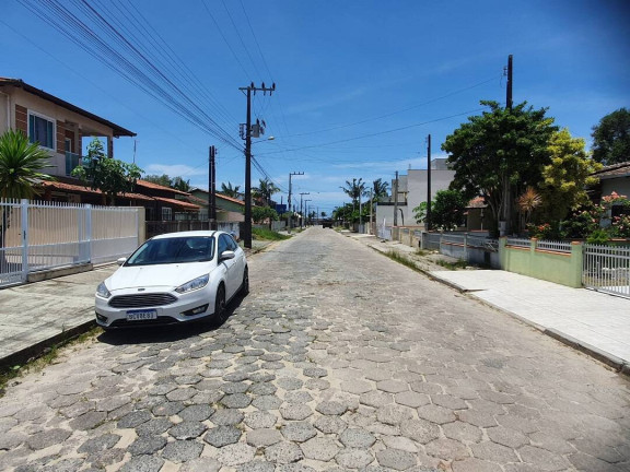 Imagem Casa com 3 Quartos à Venda, 110 m² em Costeira - Balneário Barra Do Sul Imagem Casa com 3 Quartos à Venda, 110 m² em Costeira - Balneário Barra Do Sul