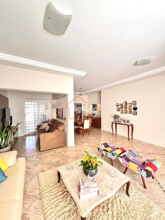 Imagem Casa com 4 Quartos à Venda, 213 m² em Parque Residencial Murayama I - Mogi Mirim Imagem Casa com 4 Quartos à Venda, 213 m² em Parque Residencial Murayama I - Mogi Mirim