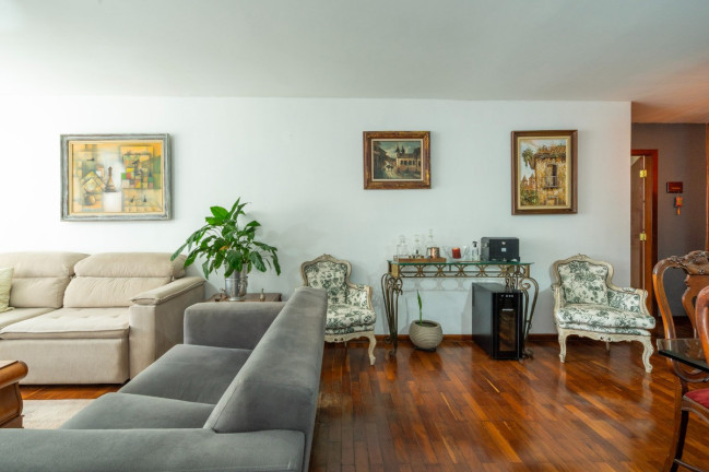 Imagem Apartamento com 3 Quartos à Venda, 130 m² em Itaim Bibi - São Paulo