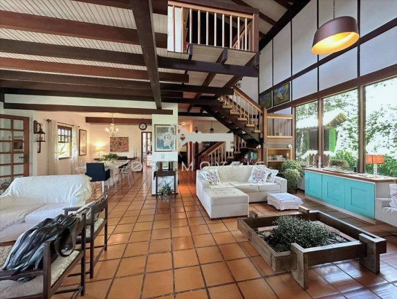 Imagem Casa com 5 Quartos à Venda, em Vila Santo Antônio - Cotia Imagem Casa com 5 Quartos à Venda, em Vila Santo Antônio - Cotia