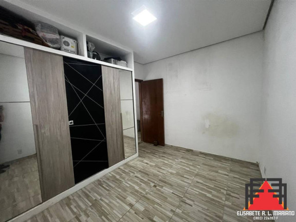 Casa com 3 Quartos à Venda, 184 m² em Vila Guilhermina - Praia Grande