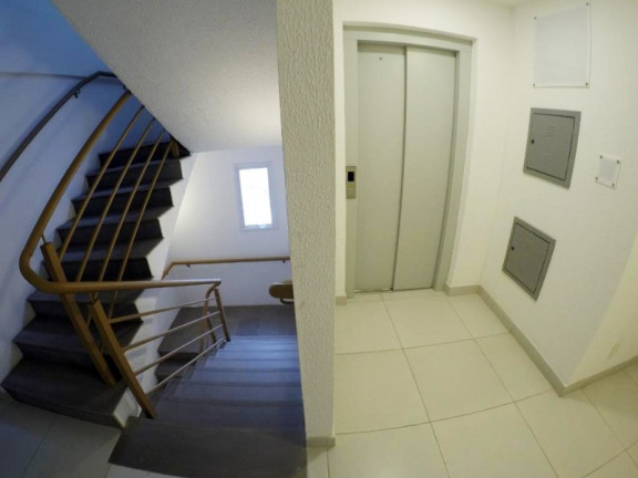 Imagem Apartamento com 2 Quartos à Venda, 80 m² em Passo Da Areia - Porto Alegre Imagem Apartamento com 2 Quartos à Venda, 80 m² em Passo Da Areia - Porto Alegre