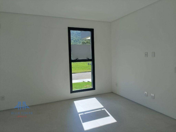 Imagem Casa com 4 Quartos à Venda, 373 m² em Ratones - Florianópolis Imagem Casa com 4 Quartos à Venda, 373 m² em Ratones - Florianópolis