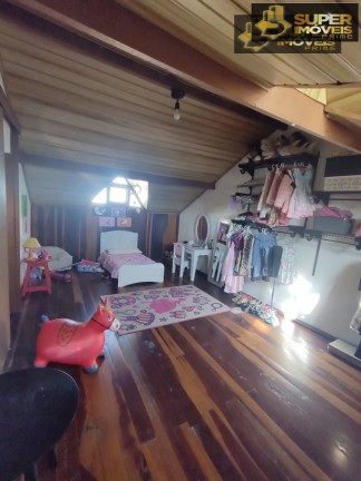 Imagem Casa com 3 Quartos à Venda, 224 m² em Fragata - Pelotas