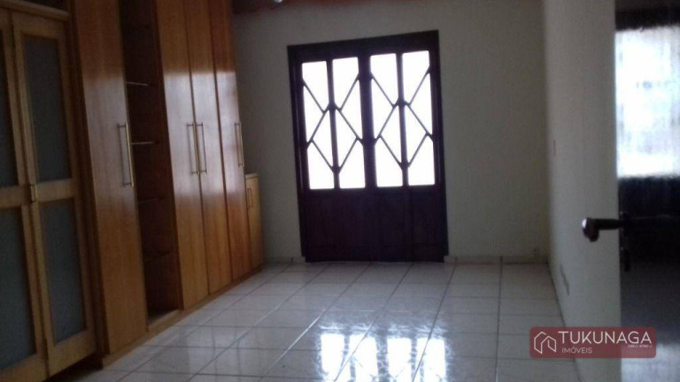 Imagem Sobrado com 3 Quartos à Venda, 220 m² em Parque Renato Maia - Guarulhos Imagem Sobrado com 3 Quartos à Venda, 220 m² em Parque Renato Maia - Guarulhos