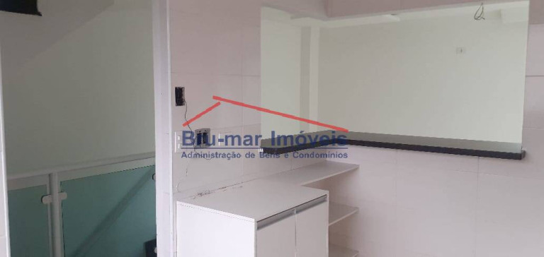Imagem Casa com 2 Quartos à Venda, 115 m² em Embaré - Santos