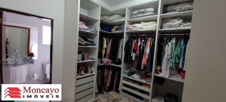 Imagem Sobrado com 5 Quartos à Venda, 372 m² em Indaiá - Caraguatatuba Imagem Sobrado com 5 Quartos à Venda, 372 m² em Indaiá - Caraguatatuba