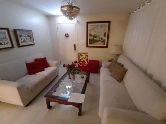 Imagem Casa com 3 Quartos à Venda, 210 m² em Estreito - Florianópolis Imagem Casa com 3 Quartos à Venda, 210 m² em Estreito - Florianópolis