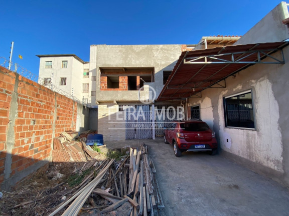 Imagem Casa com 3 Quartos à Venda, 450 m² em Conceição - Feira De Santana Imagem Casa com 3 Quartos à Venda, 450 m² em Conceição - Feira De Santana