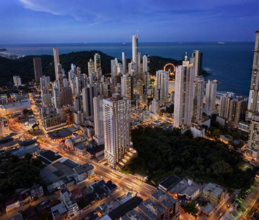 Imagem Apartamento com 4 Quartos à Venda, 145 m² em Pioneiros - Balneário Camboriú Imagem Apartamento com 4 Quartos à Venda, 145 m² em Pioneiros - Balneário Camboriú
