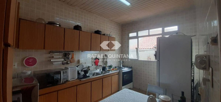 Imagem Casa com 5 Quartos à Venda, 220 m² em Agronômica - Florianópolis Imagem Casa com 5 Quartos à Venda, 220 m² em Agronômica - Florianópolis
