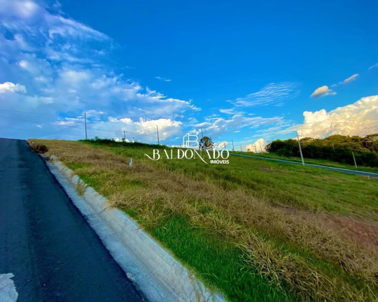 Imagem Terreno à Venda, 200 m² em Centro - Extrema Imagem Terreno à Venda, 200 m² em Centro - Extrema