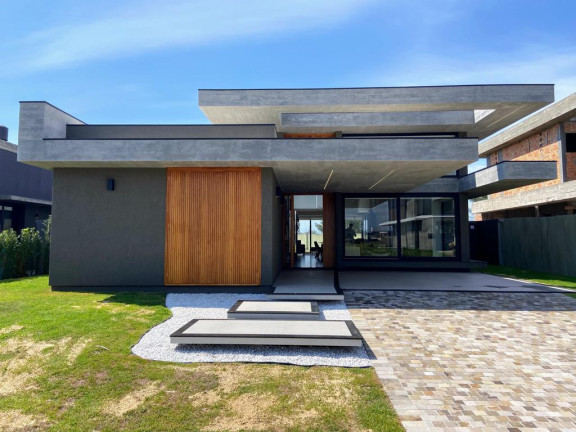Imagem Casa com 4 Quartos à Venda, 215 m² em Nova Xangri-lá - Capao Da Canoa Imagem Casa com 4 Quartos à Venda, 215 m² em Nova Xangri-lá - Capao Da Canoa