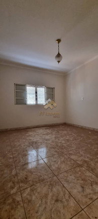 Imagem Casa com 2 Quartos à Venda, 250 m² em São Carlos