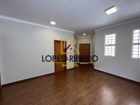 Imagem Casa com 5 Quartos à Venda, 390 m² em Centro - Botucatu