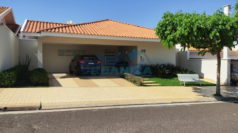 Imagem Casa com 3 Quartos à Venda, 415 m² em Condomínio Residencial Ibiza - Birigui
