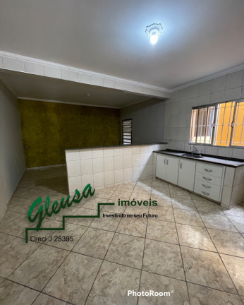 Imagem Casa com 5 Quartos à Venda, 300 m² em Vila Carmosina - São Paulo