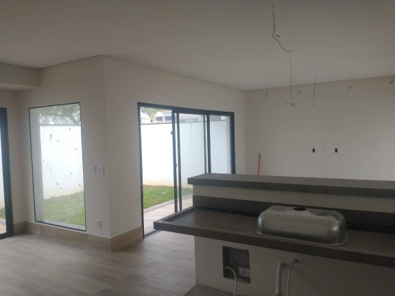 Imagem Casa de Condomínio com 3 Quartos à Venda, 170 m² em Cajuru Do Sul - Sorocaba
