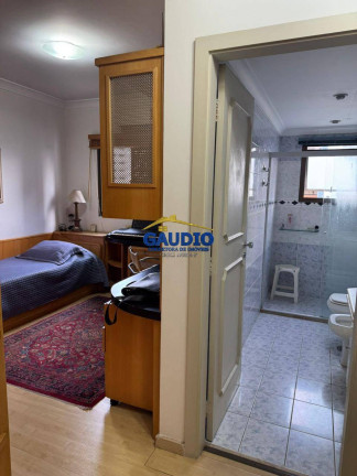 Imagem Apartamento com 3 Quartos para Alugar, 242 m² em Vila Suzana - São Paulo