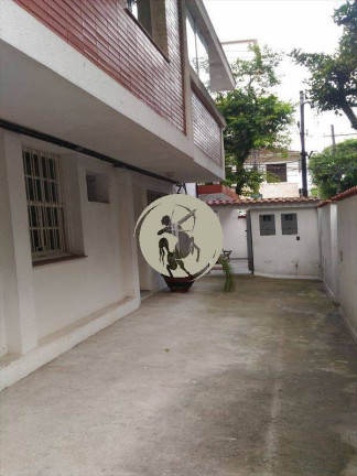 Imagem Casa com 4 Quartos à Venda, 380 m² em Gonzaga - Santos Imagem Casa com 4 Quartos à Venda, 380 m² em Gonzaga - Santos
