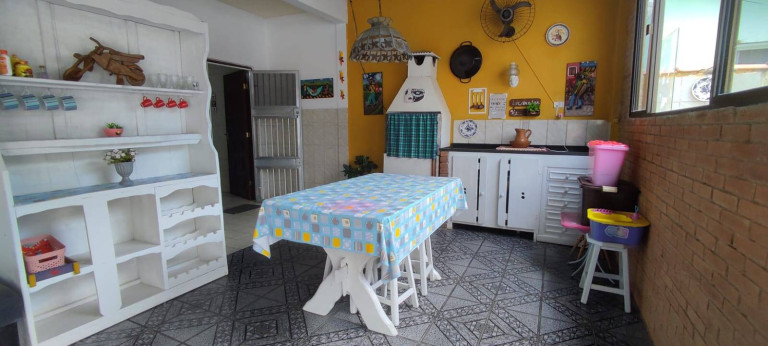Imagem Casa com 1 Quarto à Venda, 350 m² em Jardim Veneza - Peruíbe Imagem Casa com 1 Quarto à Venda, 350 m² em Jardim Veneza - Peruíbe