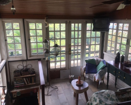 Imagem Casa com 4 Quartos à Venda, 600 m² em Itaipú - Niterói