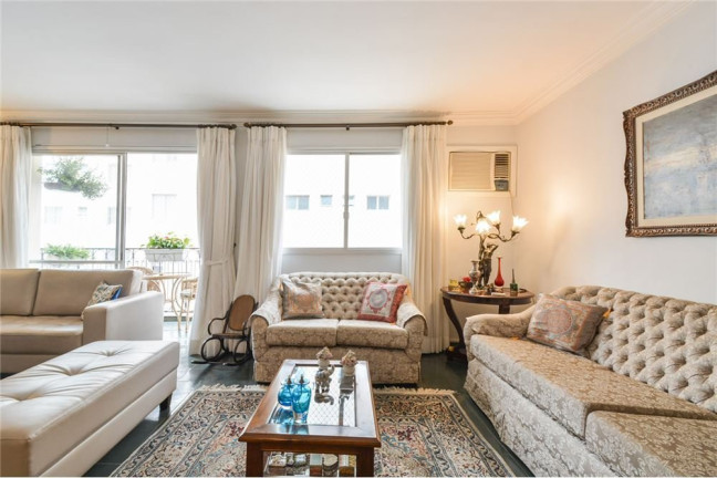 Imagem Apartamento com 4 Quartos à Venda, 161 m² em Moema - São Paulo