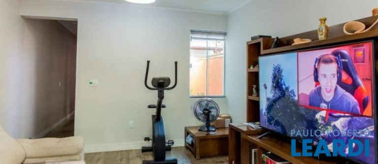 Imagem Sobrado com 3 Quartos à Venda, 190 m² em Vila Humaitá - Santo André Imagem Sobrado com 3 Quartos à Venda, 190 m² em Vila Humaitá - Santo André