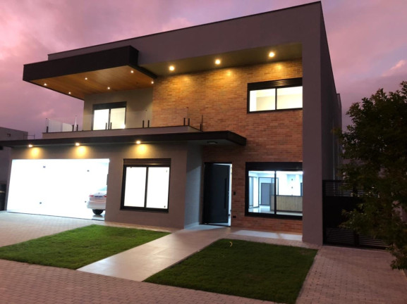 Casa com 4 Quartos à Venda, 400 m² em Urbanova - São José Dos Campos
