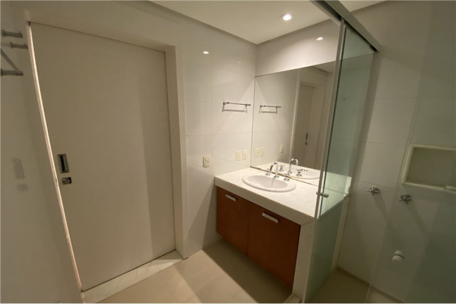 Imagem Apartamento com 2 Quartos para Alugar, 218 m² em Copacabana - Rio De Janeiro Imagem Apartamento com 2 Quartos para Alugar, 218 m² em Copacabana - Rio De Janeiro