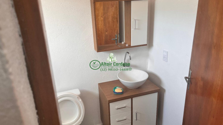 Imagem Casa de Condomínio com 4 Quartos à Venda, 242 m² em Centro - Jambeiro