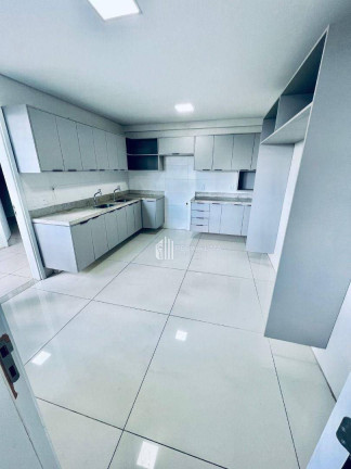 Imagem Apartamento com 3 Quartos à Venda, 216 m² em Jóquei - Teresina