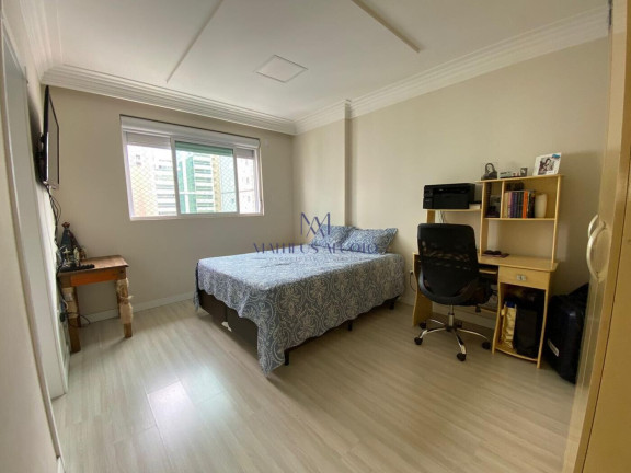 Foto do imóvel Apartamento com 3 Quartos à Venda, 135 m² em Meia Praia - Itapema