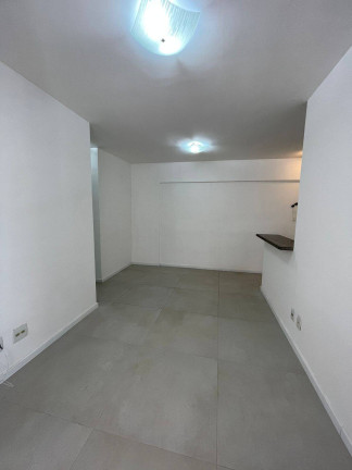 Imagem Apartamento com 2 Quartos para Alugar, 62 m² em Bethaville I - Barueri