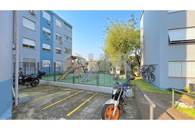 Imagem Apartamento com 2 Quartos à Venda, 53 m² em Santo Antônio - Porto Alegre Imagem Apartamento com 2 Quartos à Venda, 53 m² em Santo Antônio - Porto Alegre