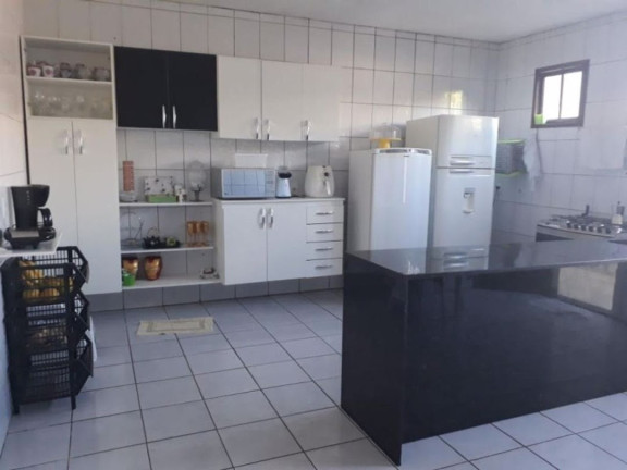 Imagem Casa com 3 Quartos à Venda, 180 m² em Estrada Do Coco - Lauro De Freitas Imagem Casa com 3 Quartos à Venda, 180 m² em Estrada Do Coco - Lauro De Freitas