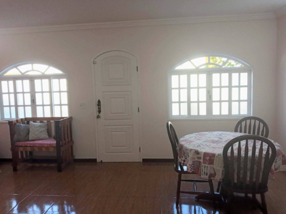 Imagem Casa com 2 Quartos à Venda, 110 m² em Albuquerque - Teresópolis