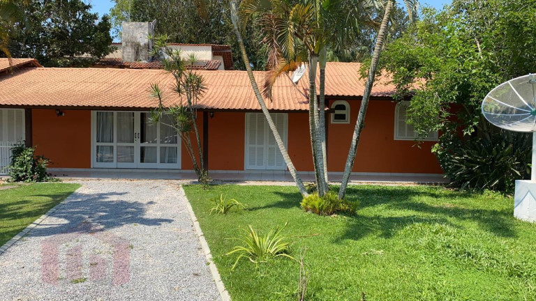 Imagem Imóvel com 4 Quartos à Venda, 2.000 m² Imagem Imóvel com 4 Quartos à Venda, 2.000 m²